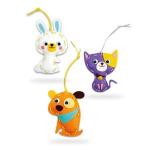 Lacing My First Charm Level 1 - Pet Friends